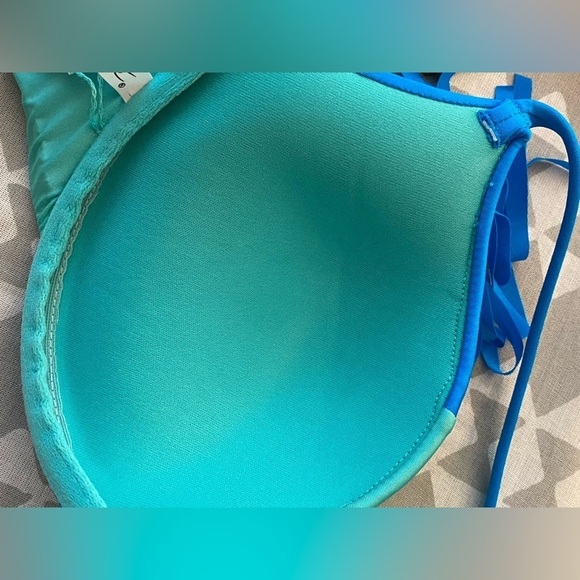 A. Che Fringe Underwire Bikini Top Size 32D NWT - Picture 9 of 11